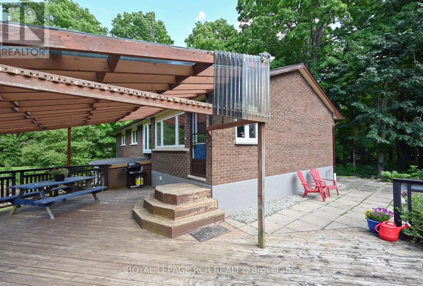 14007 Fifth Line, Halton Hills (Rural Halton Hills), Ontario  L0P 1H0 - Photo 22 - W12275712