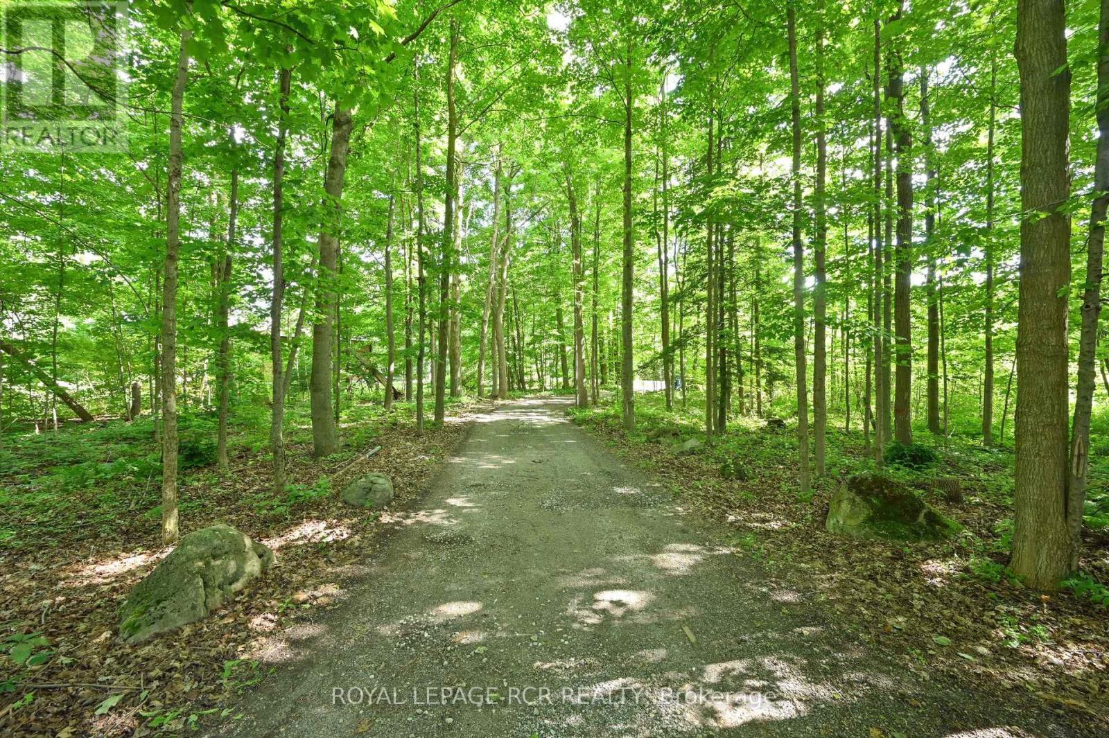 14007 Fifth Line, Halton Hills (Rural Halton Hills), Ontario  L0P 1H0 - Photo 33 - W12275712