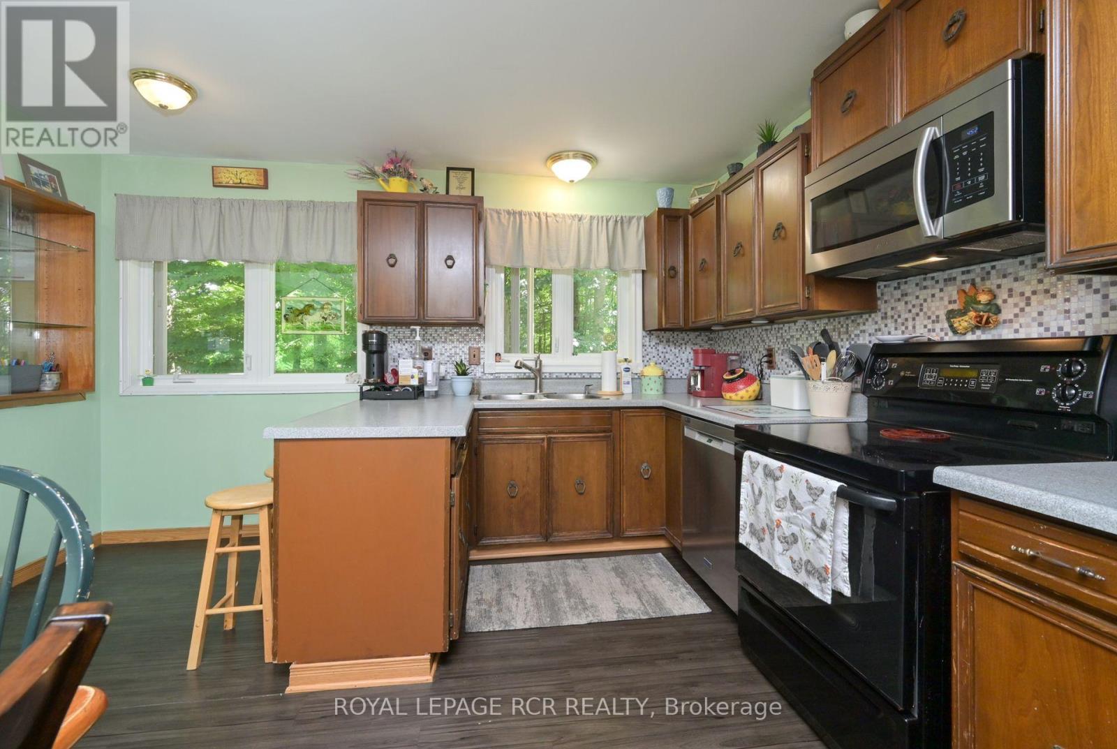 14007 Fifth Line, Halton Hills (Rural Halton Hills), Ontario  L0P 1H0 - Photo 6 - W12275712