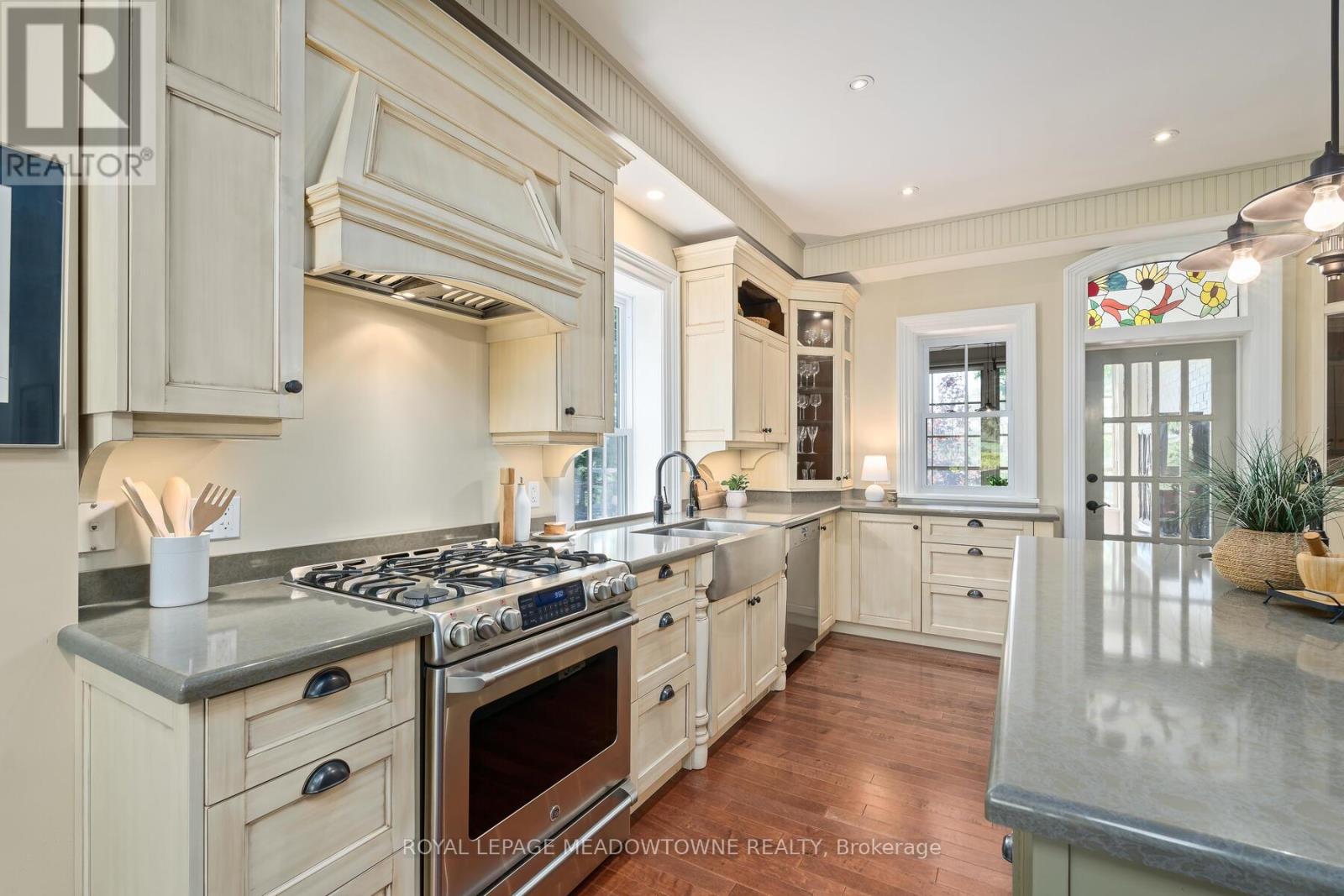 10319 15 Side Road, Halton Hills (Rural Halton Hills), Ontario  L7G 4S6 - Photo 13 - W12300301