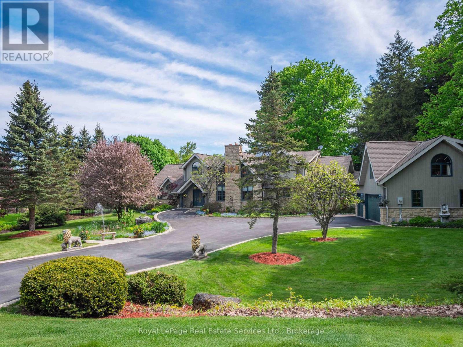 6 Turtle Lake Drive, Halton Hills (Rural Halton Hills), Ontario  L7J 2W7 - Photo 5 - W12310113