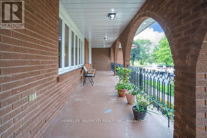 8484 Winston Churchill Boulevard N, Halton Hills (Rural Halton Hills), Ontario  L0P 1K0 - Photo 4 - W12325855