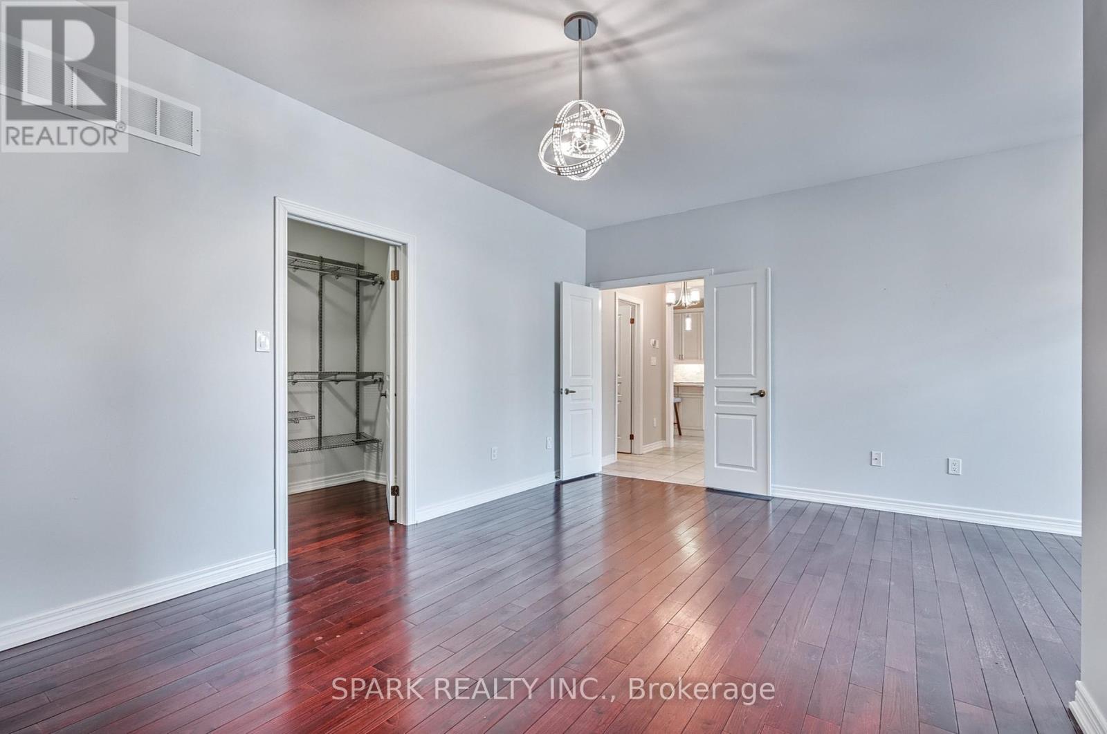 38 Garrison Square, Halton Hills (Georgetown), Ontario  L7G 0B9 - Photo 26 - W12327423