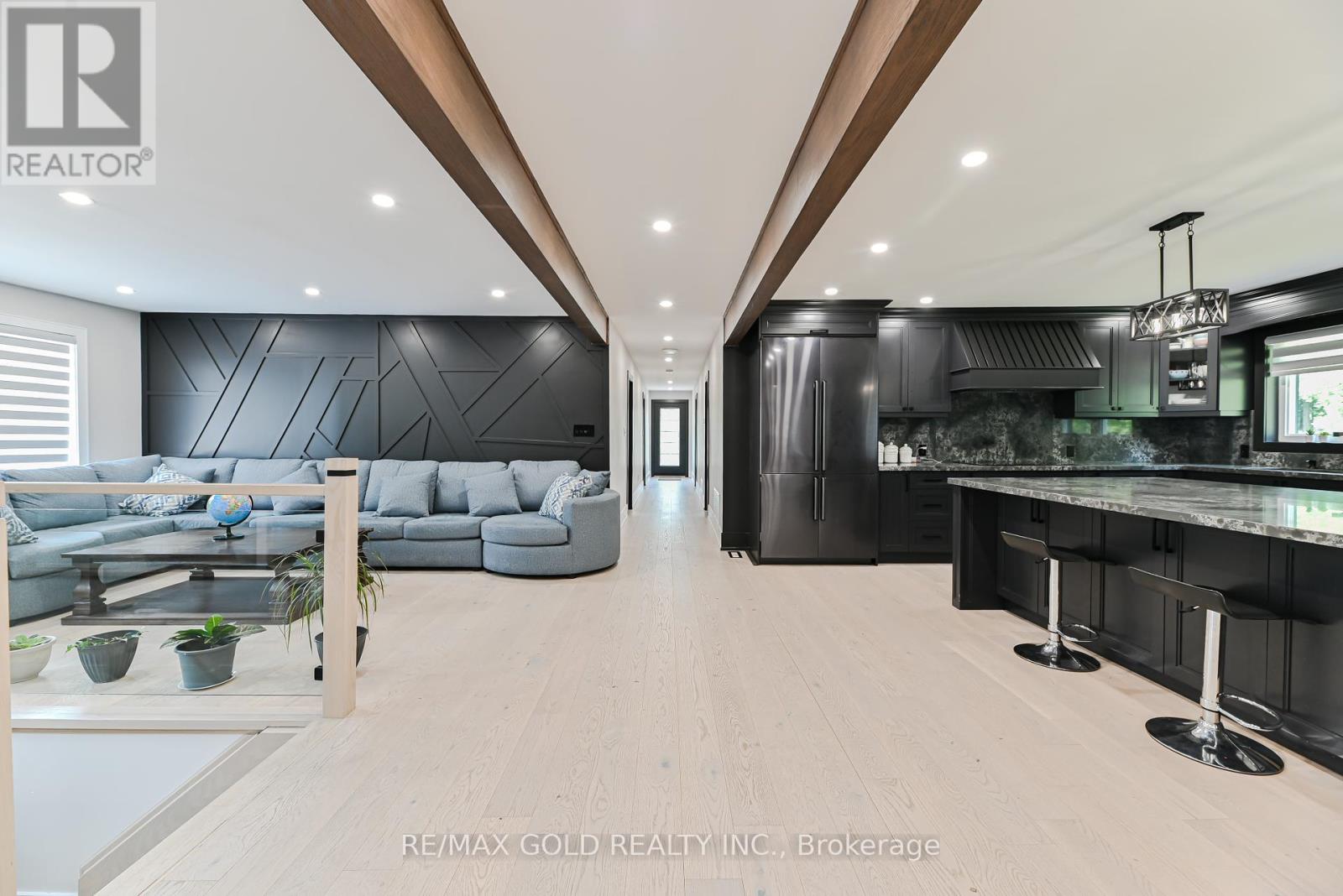 12373 Highway 7, Halton Hills (Rural Halton Hills), Ontario  L7G 4S4 - Photo 11 - W12328290