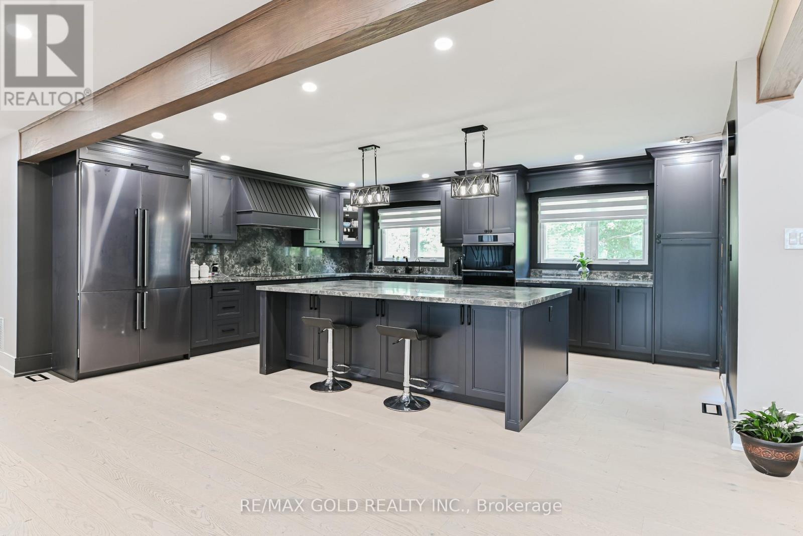 12373 Highway 7, Halton Hills (Rural Halton Hills), Ontario  L7G 4S4 - Photo 9 - W12328290