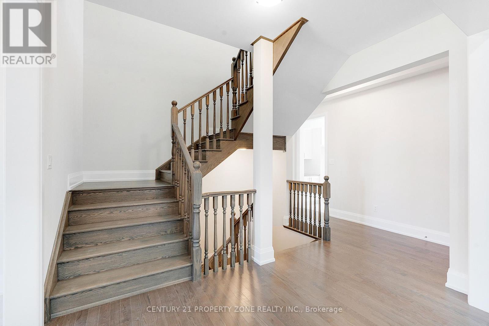 27 Gamble Street, Halton Hills (Glen Williams), Ontario  L7G 0P3 - Photo 30 - W12351157