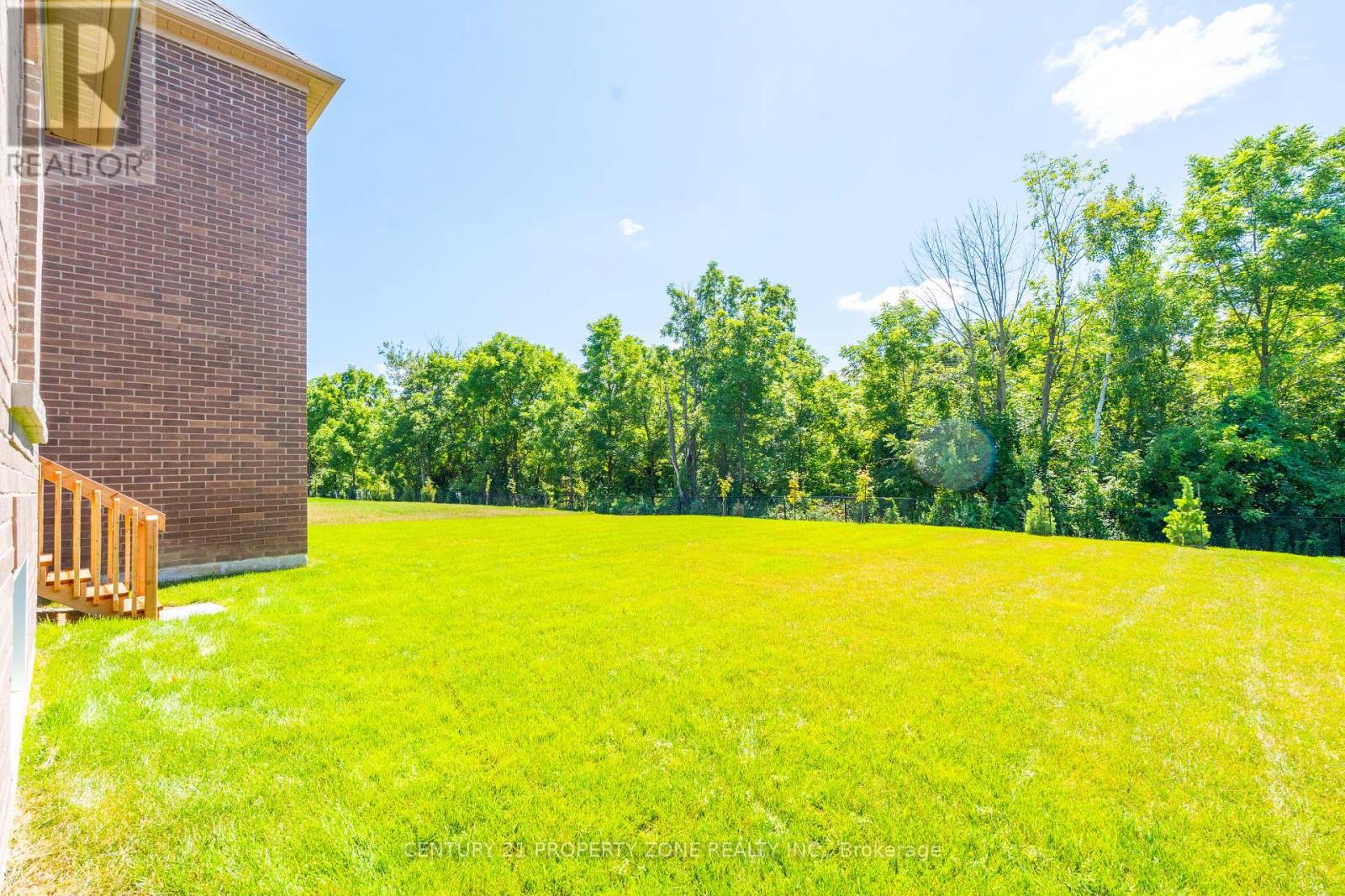 27 Gamble Street, Halton Hills (Glen Williams), Ontario  L7G 0P3 - Photo 50 - W12351157