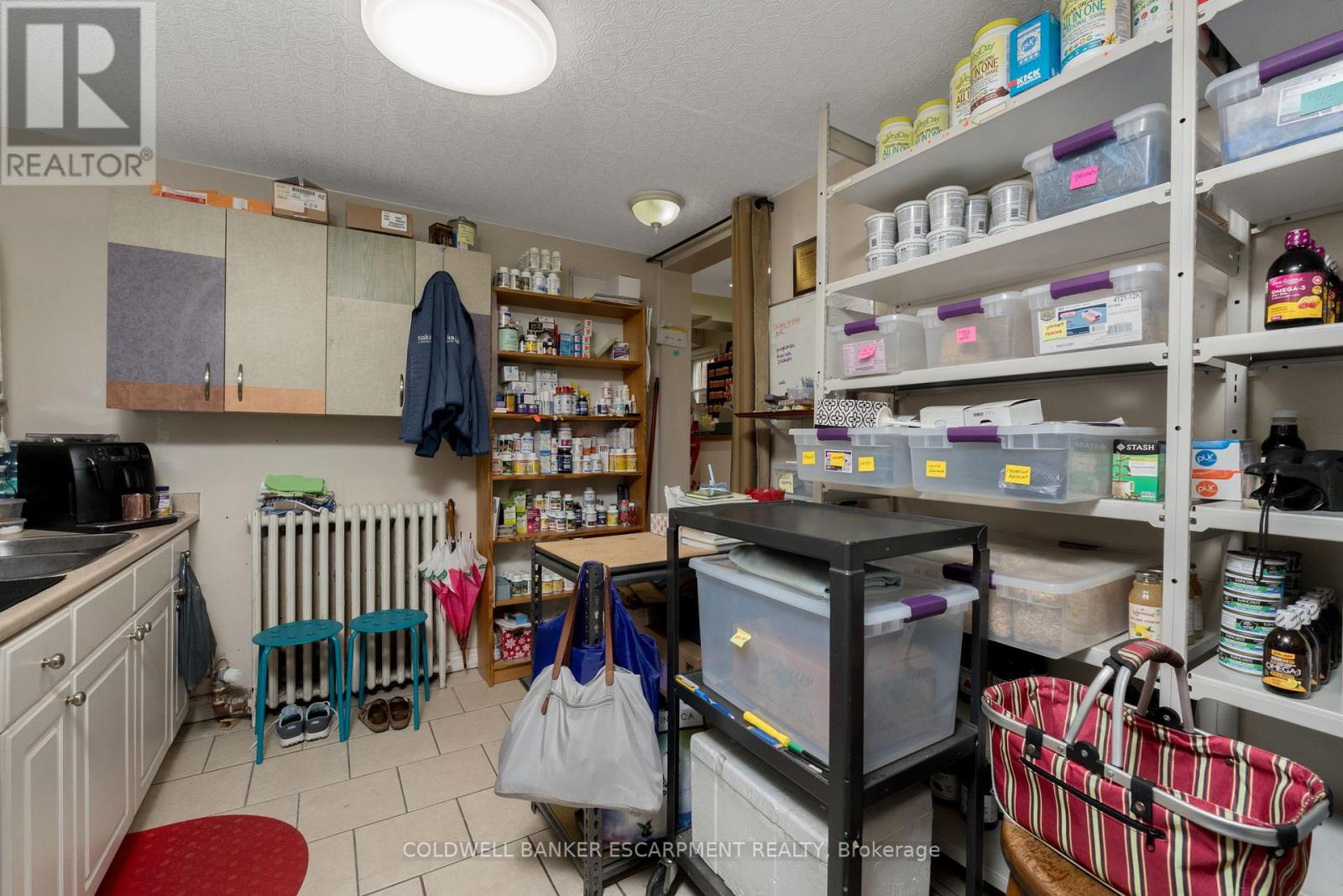 20 Mill Street E, Halton Hills (Ac Acton), Ontario  L7J 1G9 - Photo 19 - W12369565
