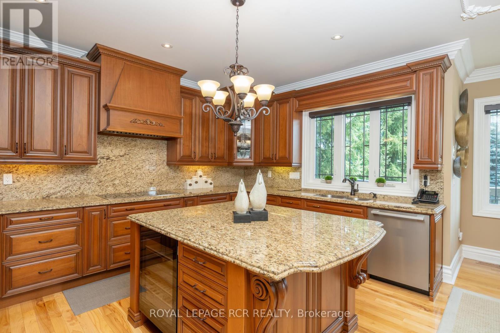 4987 Fourth Line, Erin, Ontario  L7J 2L8 - Photo 14 - X12382046