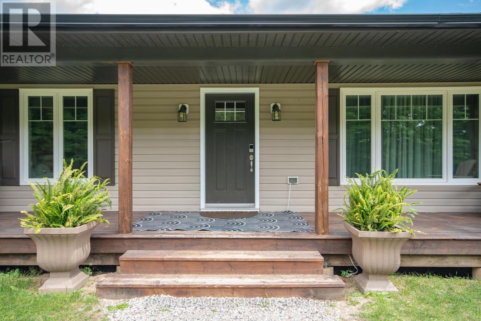 4987 Fourth Line, Erin, Ontario  L7J 2L8 - Photo 37 - X12382046