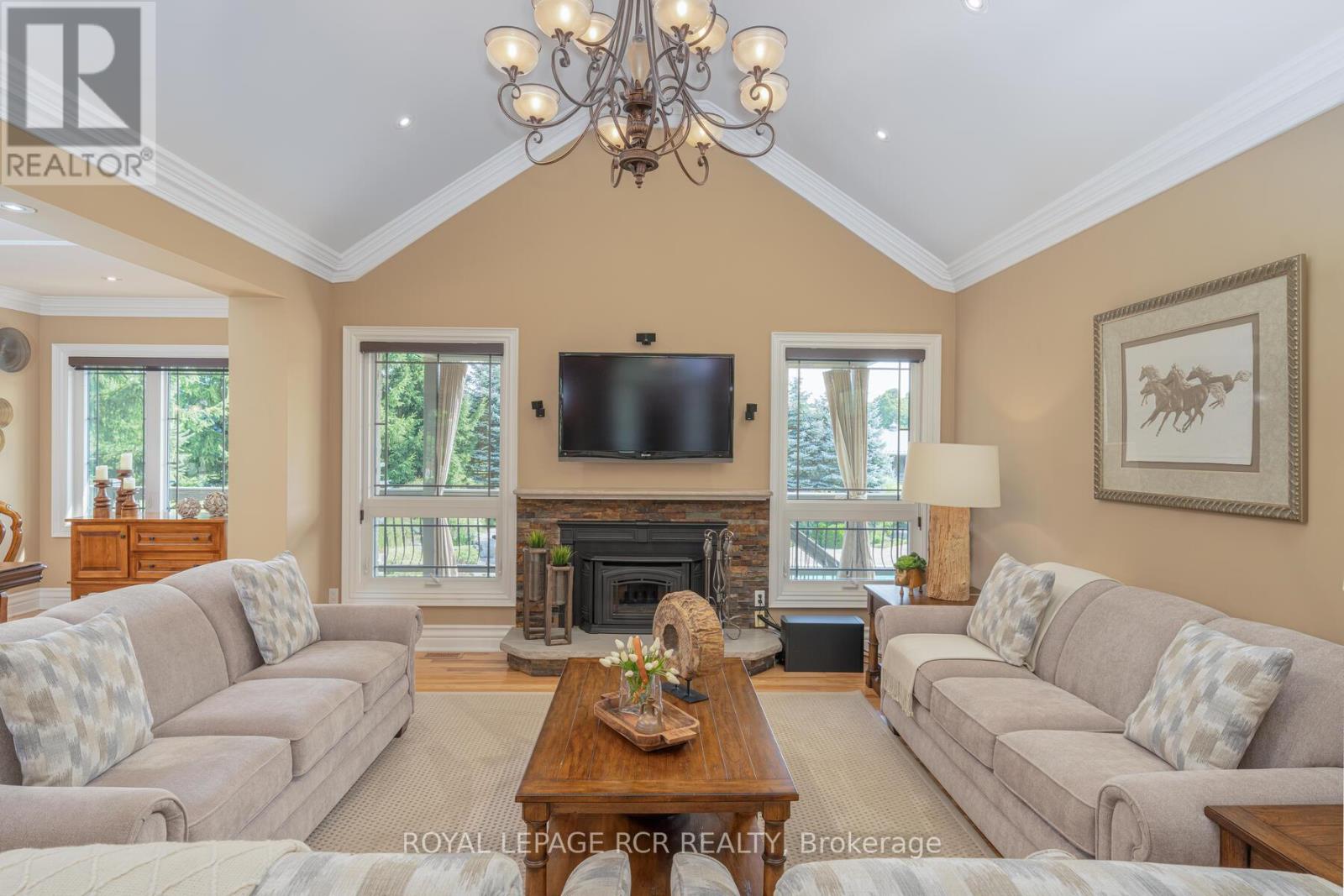 4987 Fourth Line, Erin, Ontario  L7J 2L8 - Photo 9 - X12382046