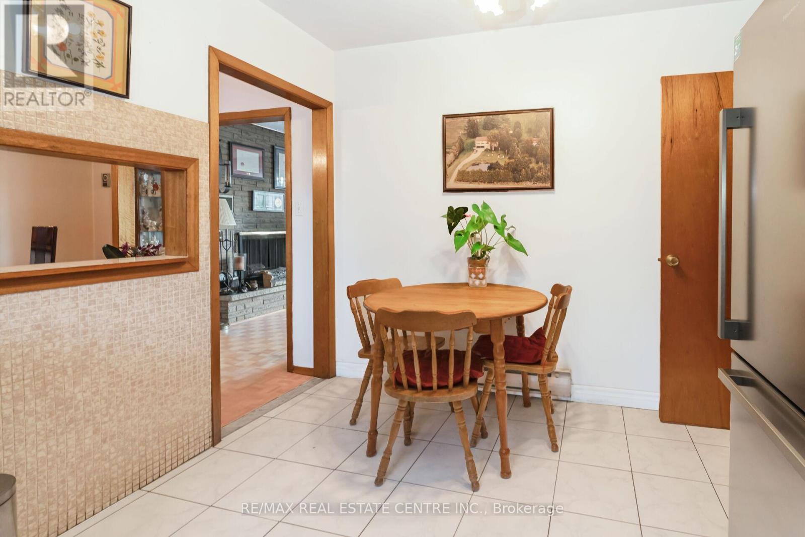 5183 First Line, Erin, Ontario  L7J 2L9 - Photo 12 - X12382222