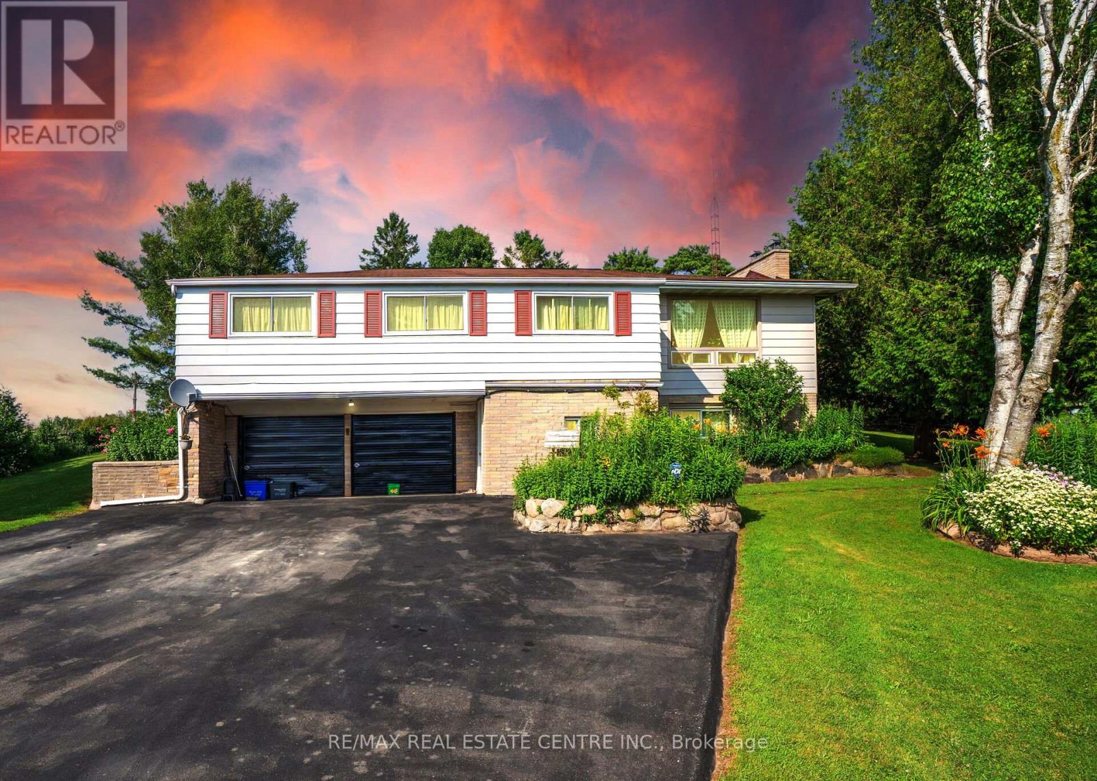 5183 First Line, Erin, Ontario  L7J 2L9 - Photo 4 - X12382222