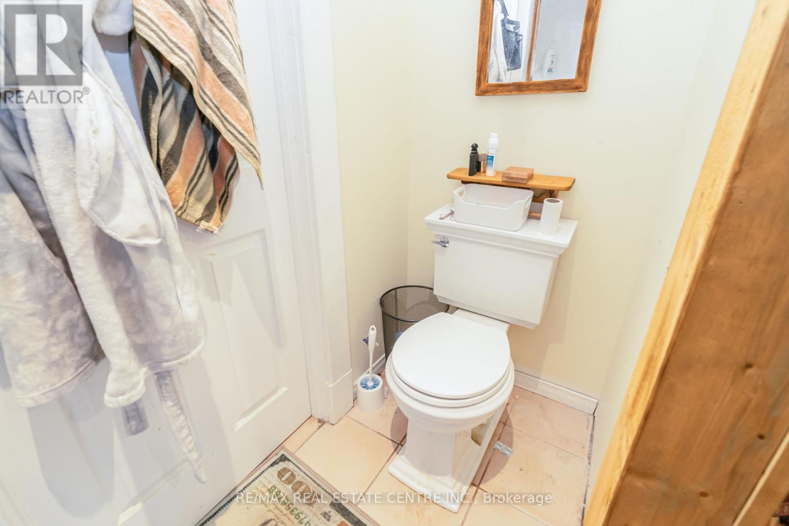 90 Main Street, Milton (Campbellville), Ontario  L0P 1B0 - Photo 15 - W12383228