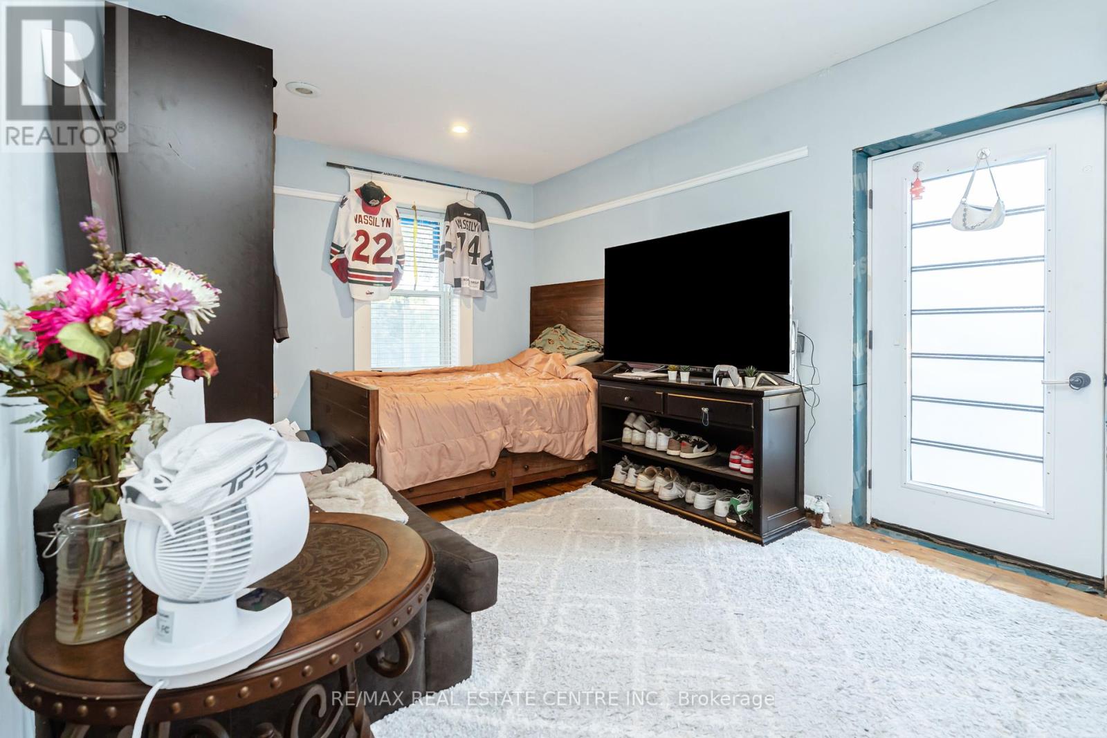 90 Main Street, Milton (Campbellville), Ontario  L0P 1B0 - Photo 17 - W12383228