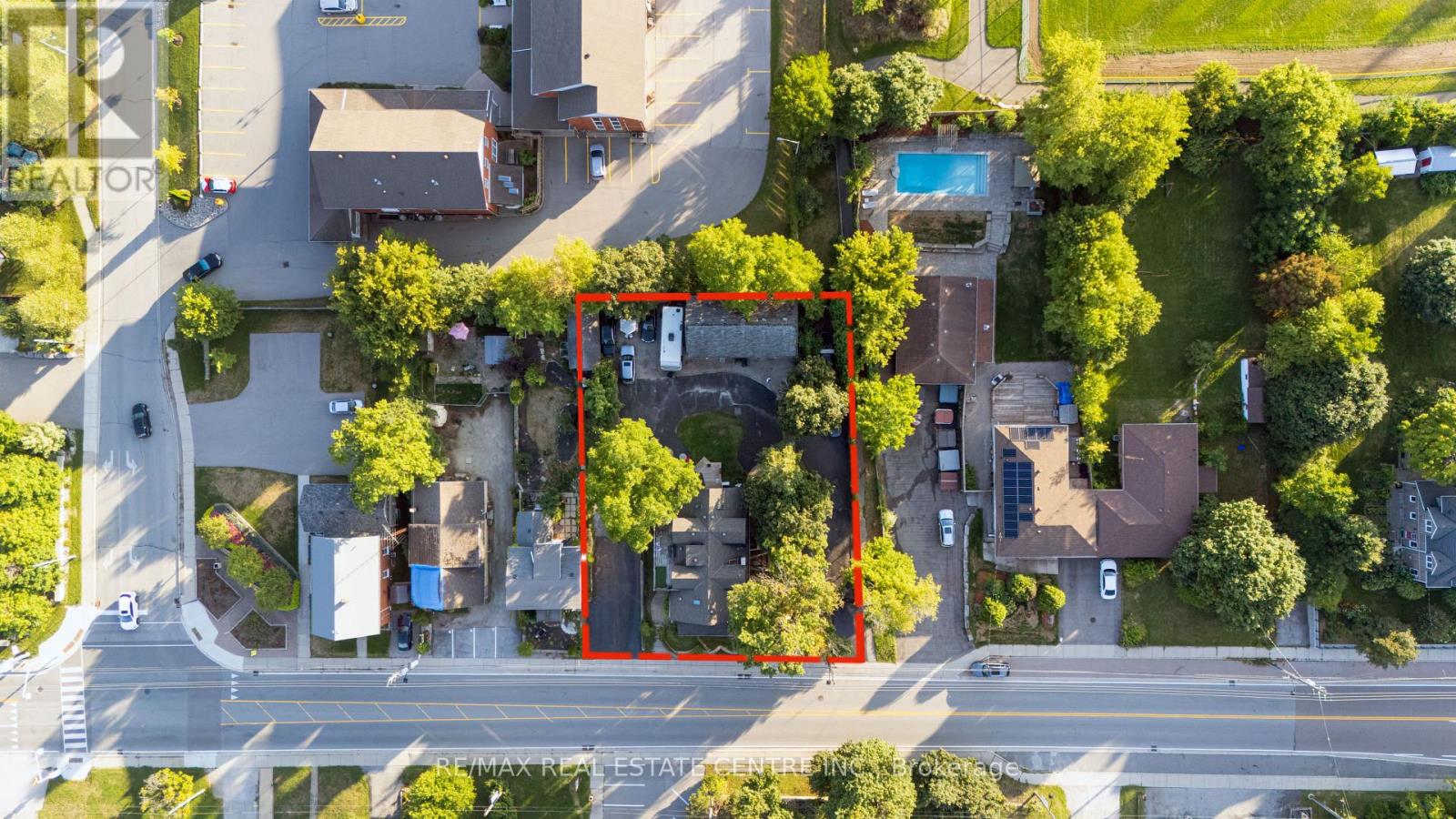 90 Main Street, Milton (Campbellville), Ontario  L0P 1B0 - Photo 49 - W12383228