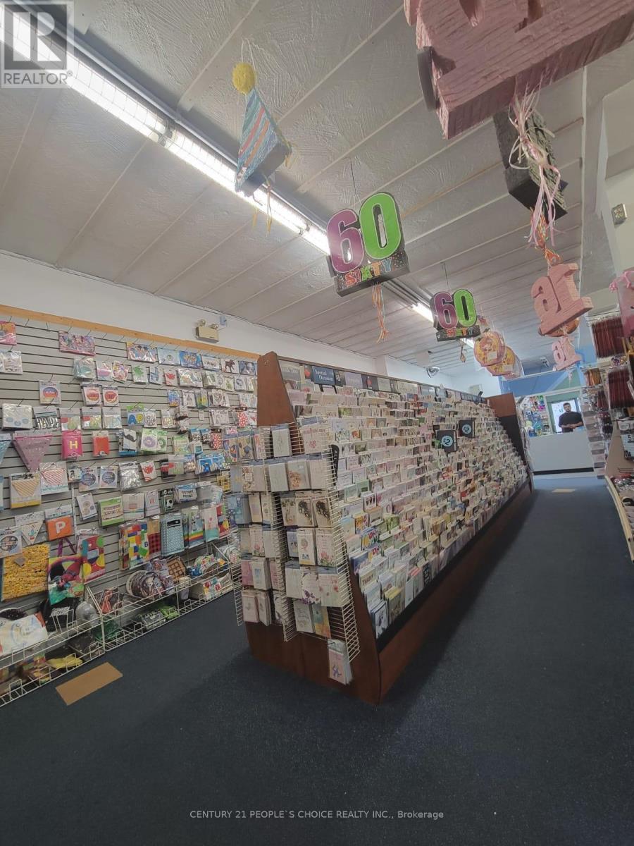 8 Main Street N, Halton Hills (Ac Acton), Ontario  L7J 1W1 - Photo 12 - W12390034