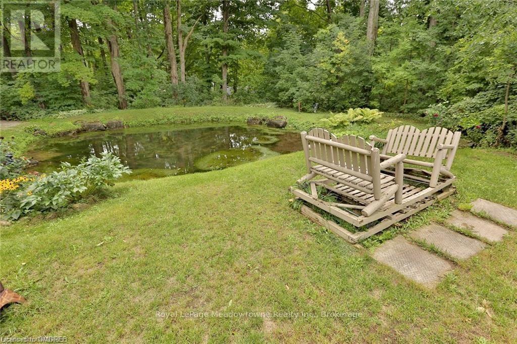 225/269 Campbell Avenue E, Milton (Campbellville), Ontario  L0P 1B0 - Photo 15 - W12393514