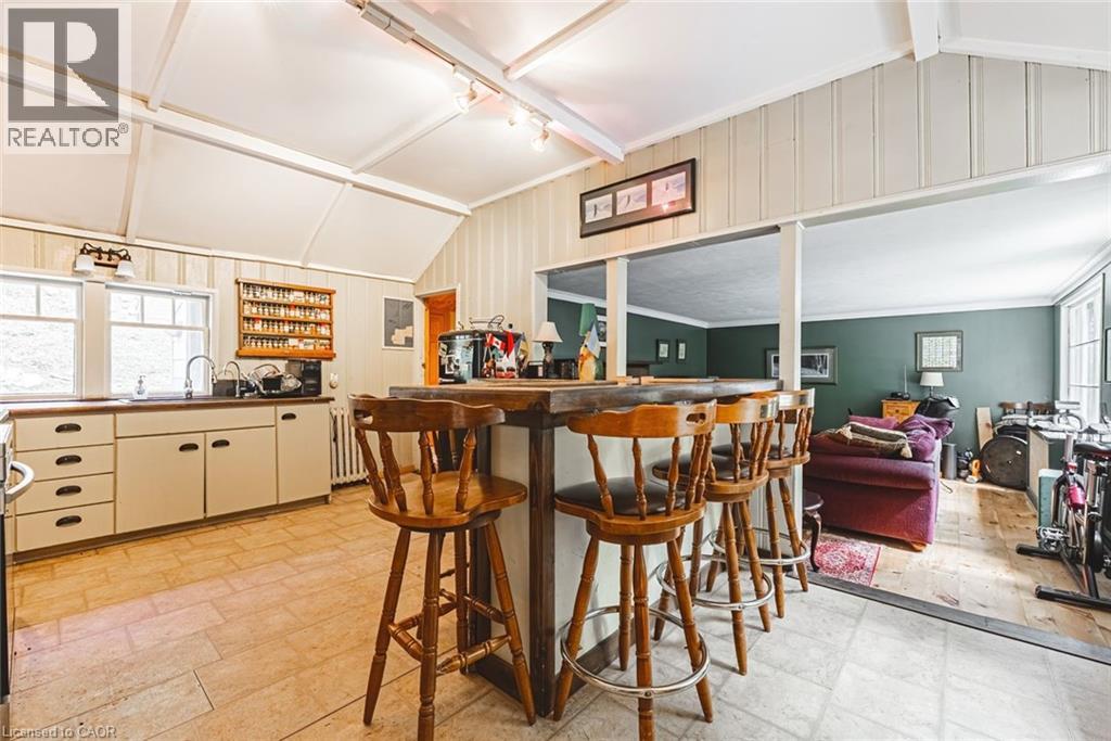 327 Campbell Avenue E, Halton, Ontario  L0P 1B0 - Photo 12 - 40768055