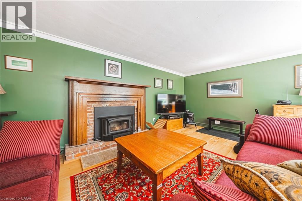 327 Campbell Avenue E, Halton, Ontario  L0P 1B0 - Photo 15 - 40768055