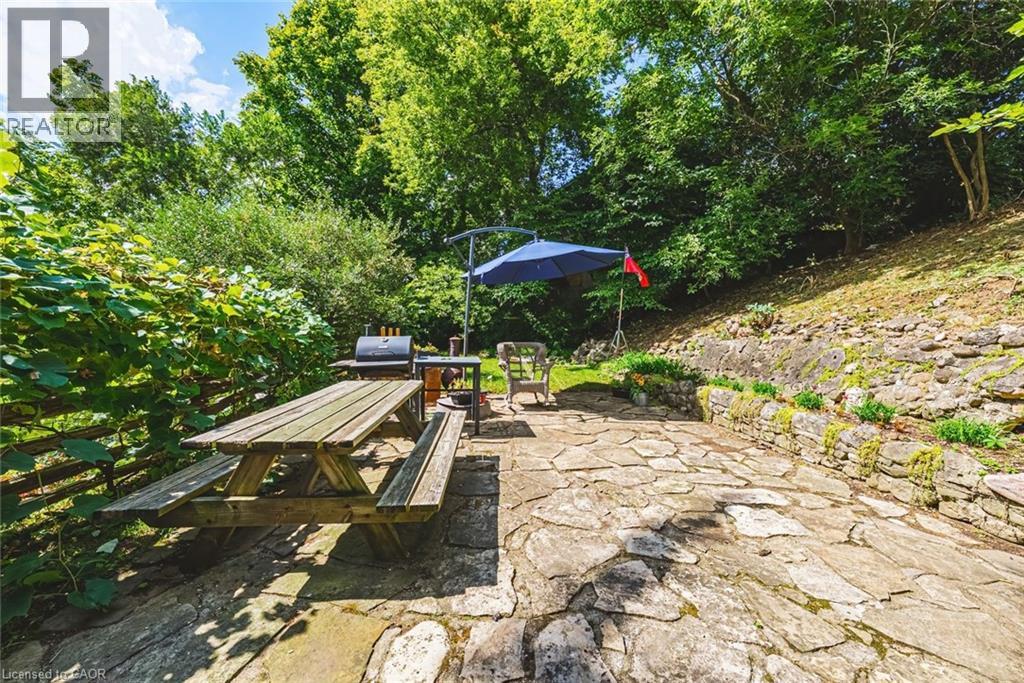 327 Campbell Avenue E, Halton, Ontario  L0P 1B0 - Photo 29 - 40768055