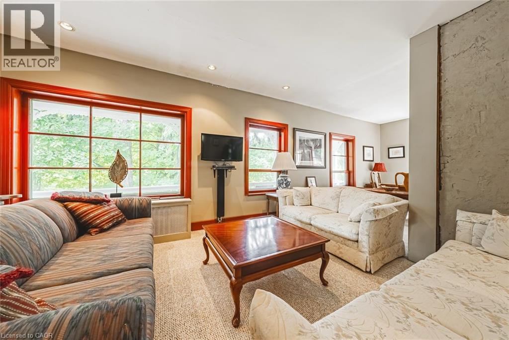 327 Campbell Avenue E, Halton, Ontario  L0P 1B0 - Photo 5 - 40768055