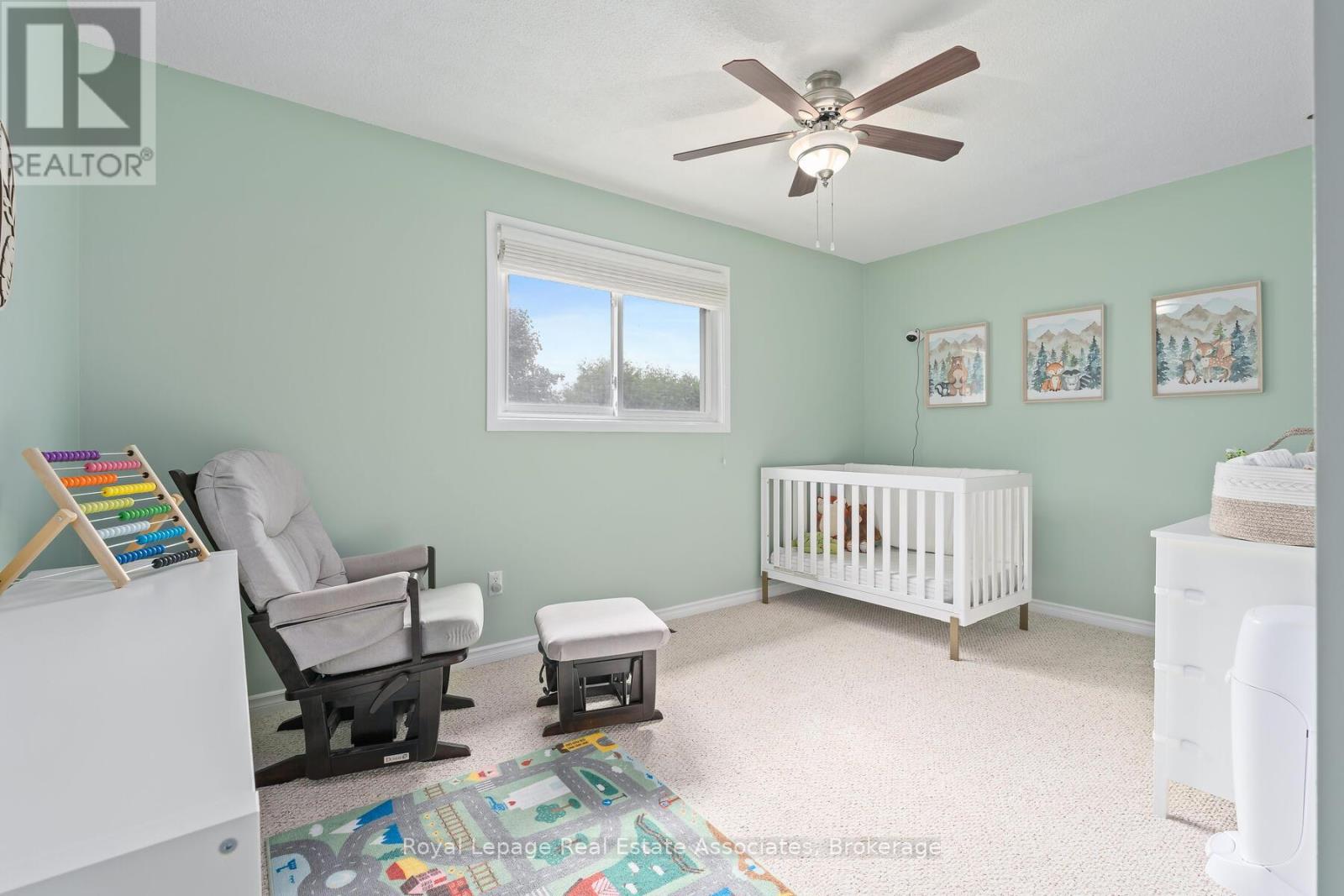 28 Adams Court, Halton Hills (Ac Acton), Ontario  L7J 2V8 - Photo 18 - W12396541