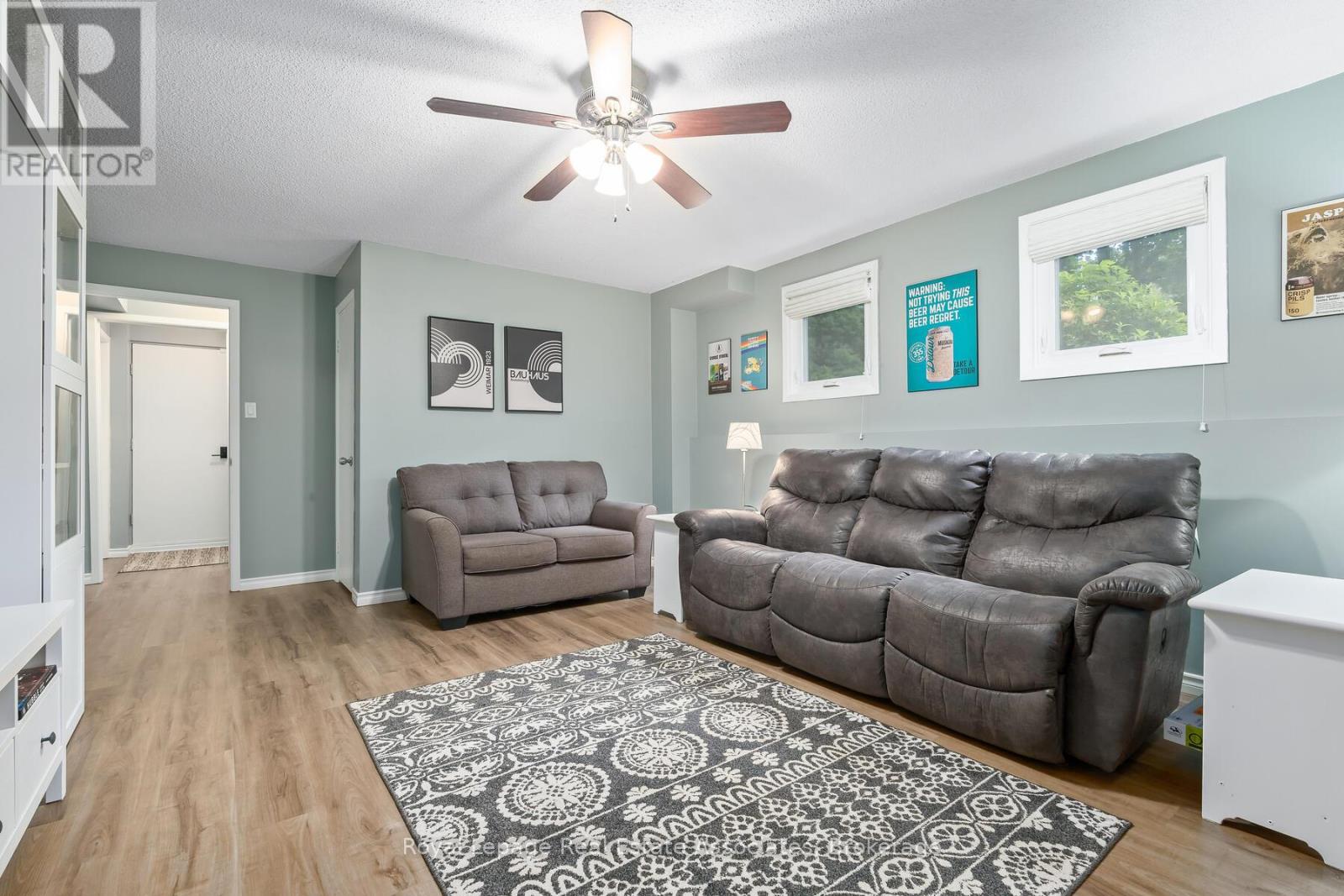 28 Adams Court, Halton Hills (Ac Acton), Ontario  L7J 2V8 - Photo 22 - W12396541