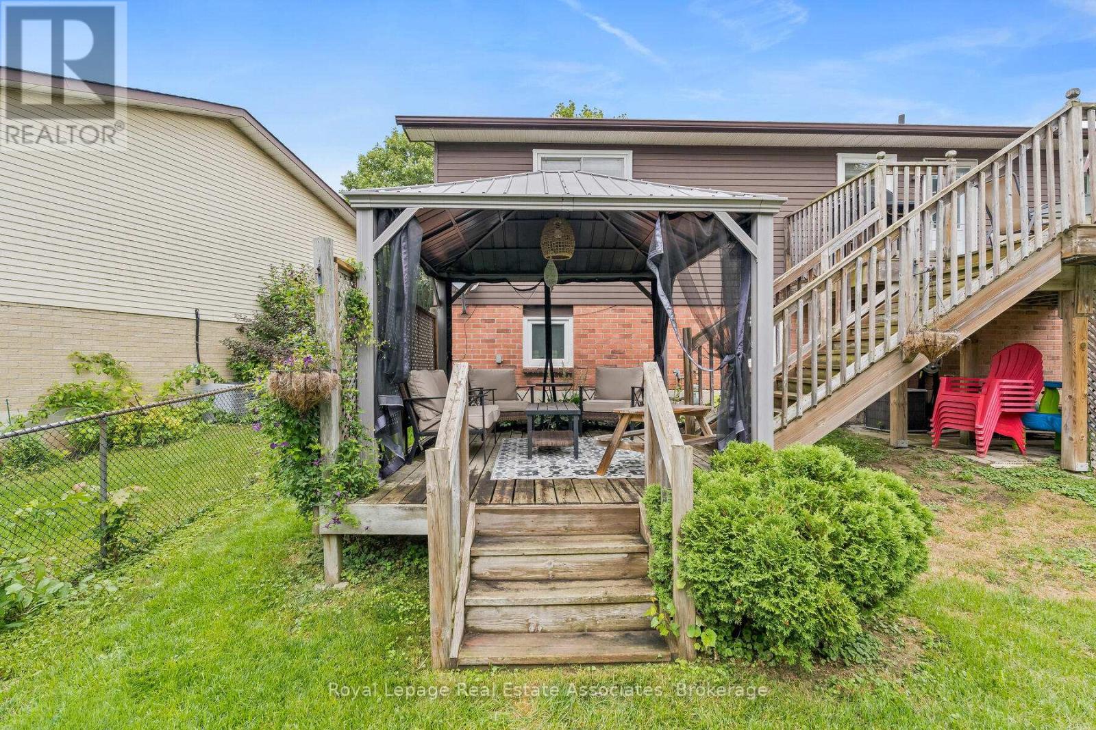 28 Adams Court, Halton Hills (Ac Acton), Ontario  L7J 2V8 - Photo 28 - W12396541