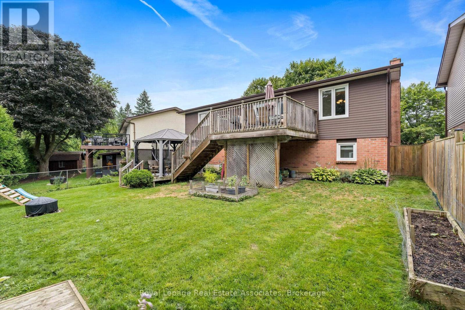 28 Adams Court, Halton Hills (Ac Acton), Ontario  L7J 2V8 - Photo 31 - W12396541