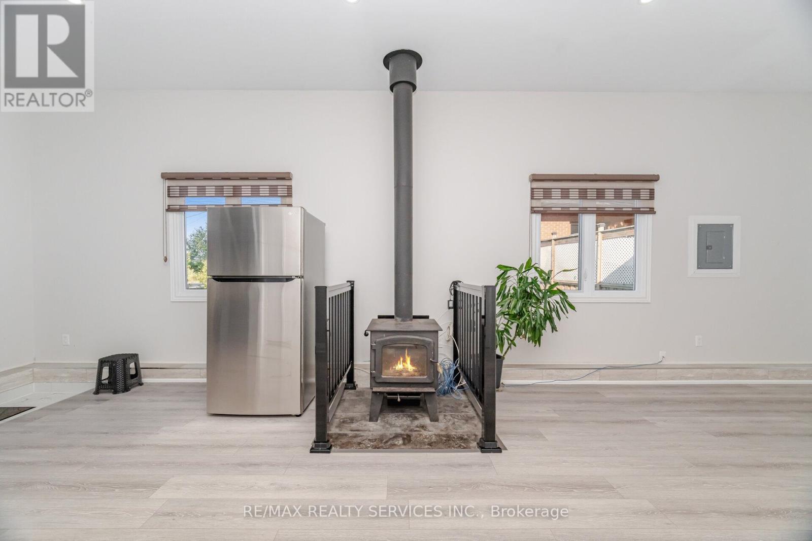 10946 Winston Churchill Boulevard, Halton Hills (Rural Halton Hills), Ontario  L7G 4S7 - Photo 35 - W12396964