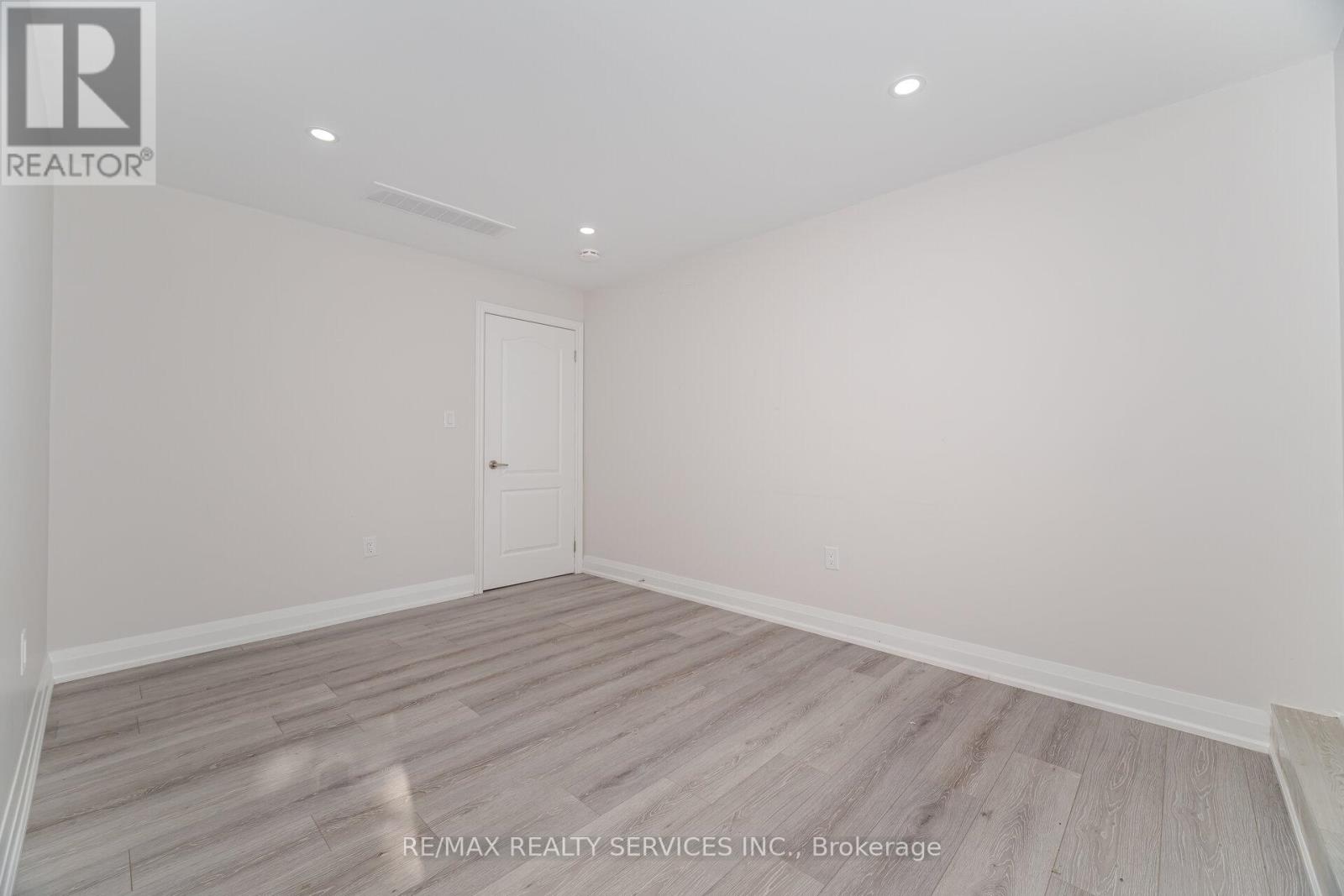 10946 Winston Churchill Boulevard, Halton Hills (Rural Halton Hills), Ontario  L7G 4S7 - Photo 42 - W12396964