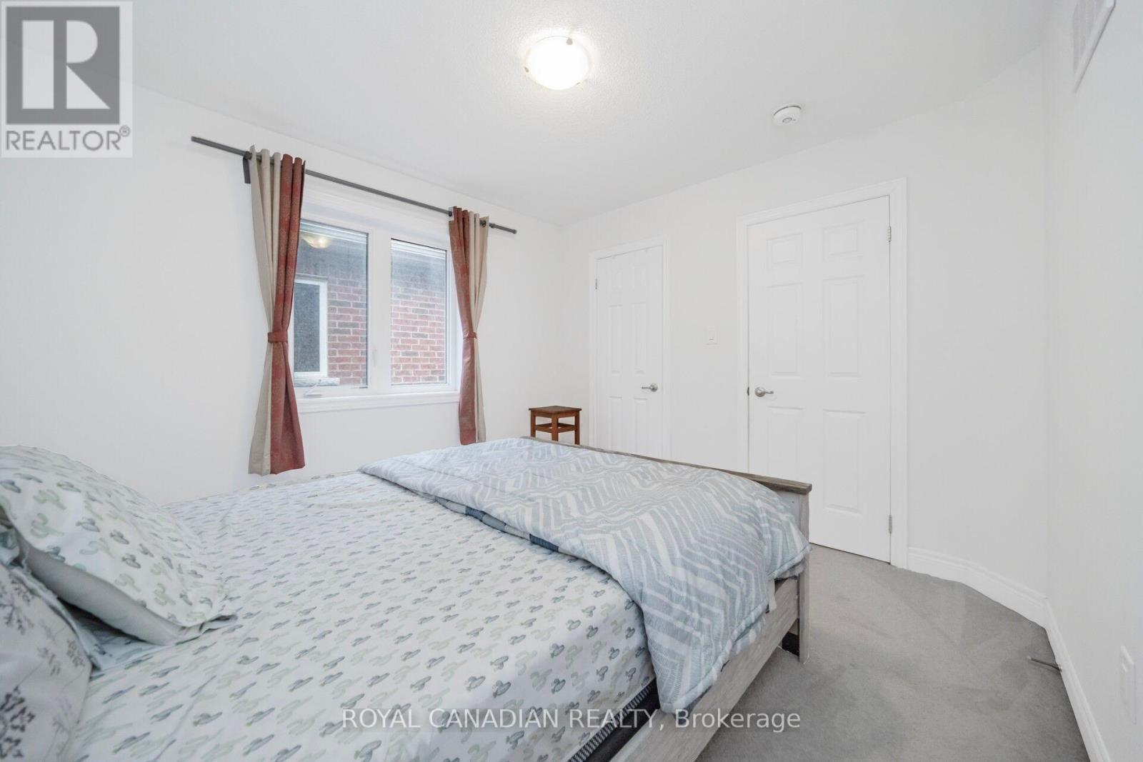 104 Branigan Crescent, Halton Hills (Georgetown), Ontario  L7G 0M8 - Photo 30 - W12400540