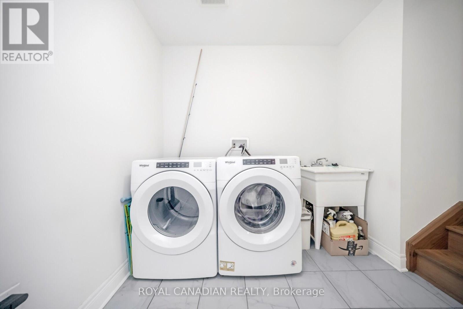 104 Branigan Crescent, Halton Hills (Georgetown), Ontario  L7G 0M8 - Photo 42 - W12400540