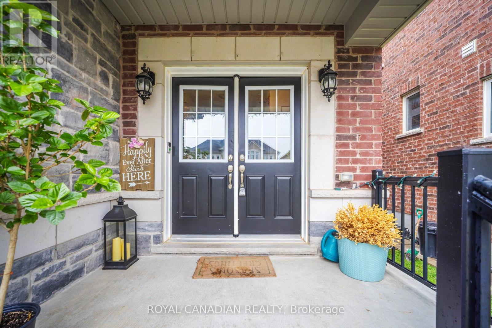 104 Branigan Crescent, Halton Hills (Georgetown), Ontario  L7G 0M8 - Photo 5 - W12400540