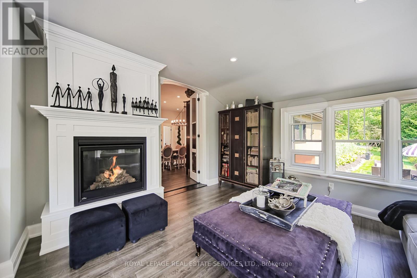 11 Main Street S, Milton (Campbellville), Ontario  L0P 1B0 - Photo 22 - W12403559