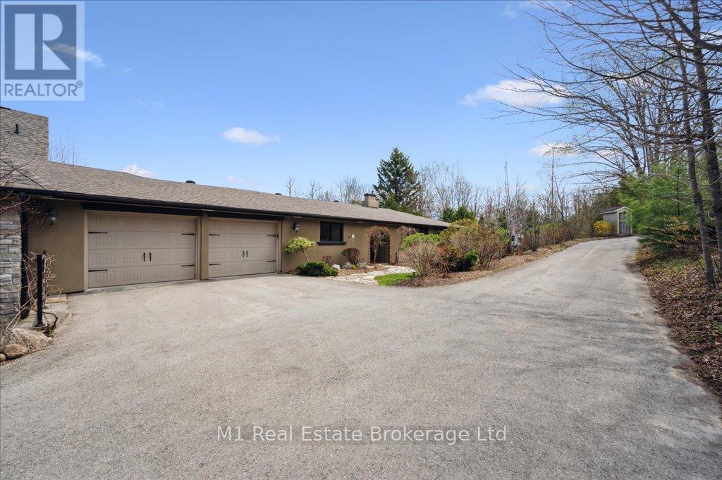 13569 Dublin Line, Halton Hills (Rural Halton Hills), Ontario  L7J 2L7 - Photo 24 - W12404522