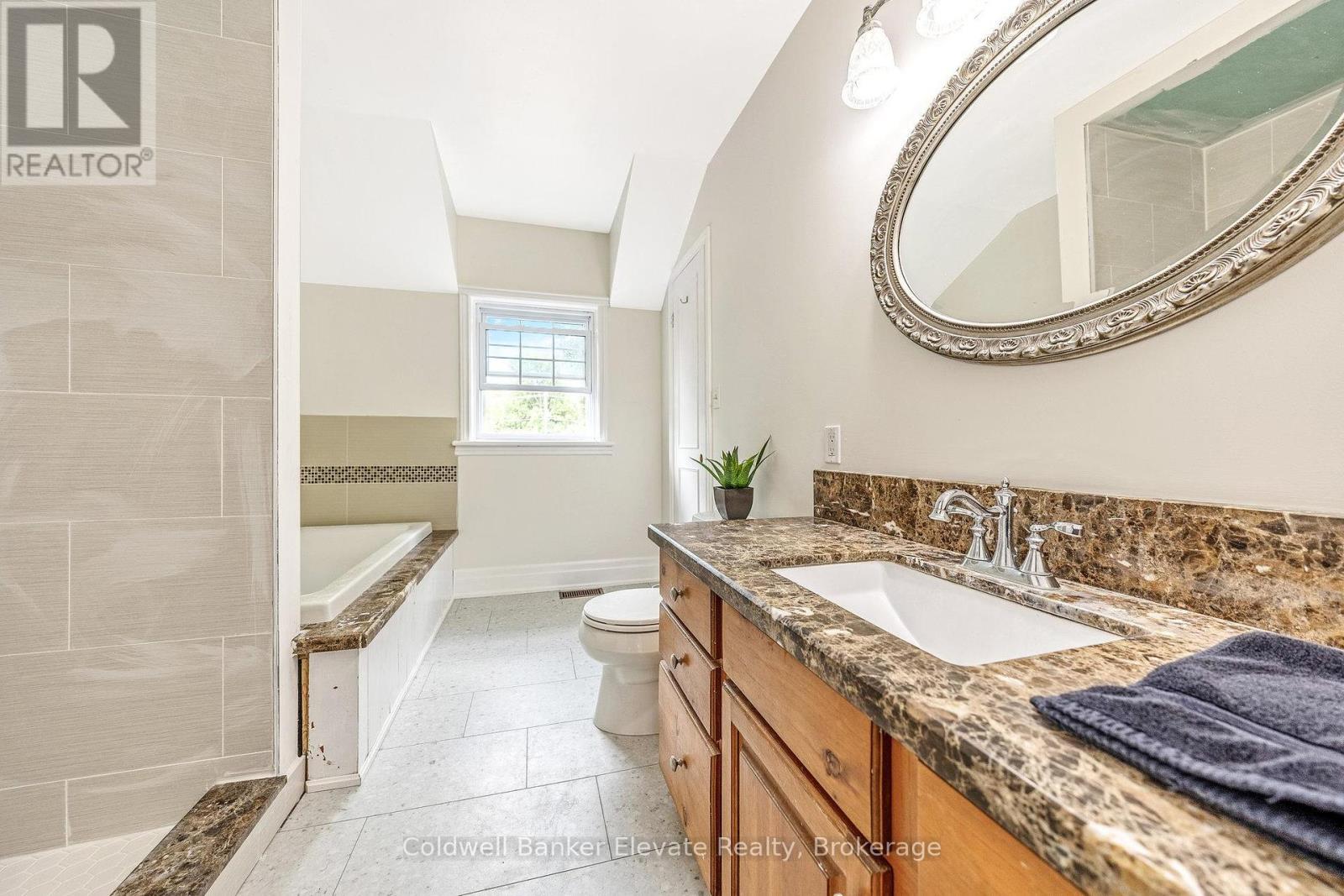 11425 Second Line Nassagaweya, Milton, Ontario  L0P 1B0 - Photo 23 - W12406224