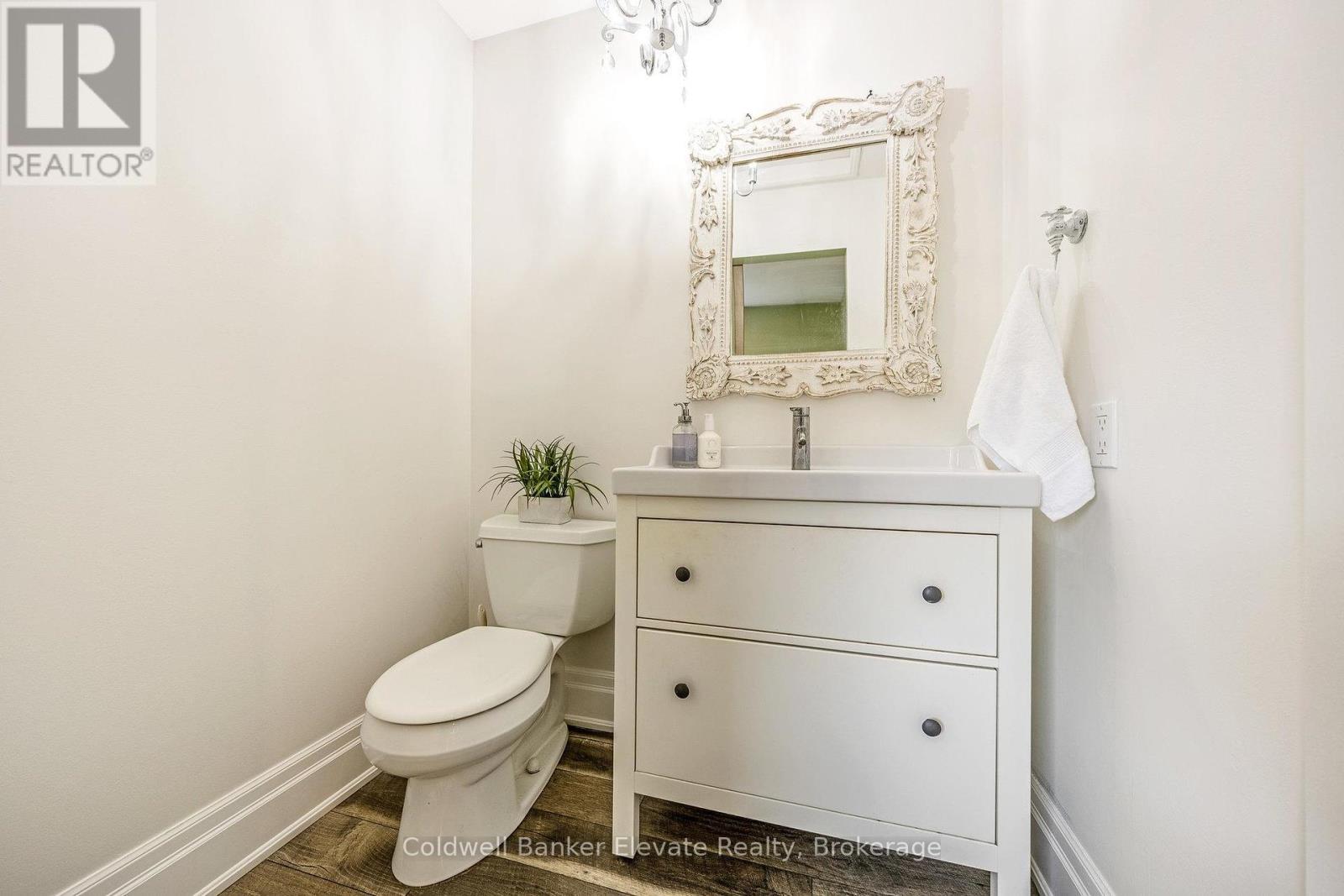 11425 Second Line Nassagaweya, Milton, Ontario  L0P 1B0 - Photo 7 - W12406224