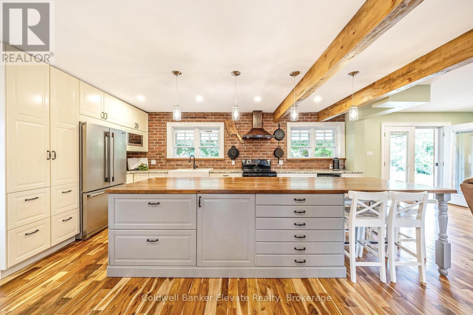 11425 Second Line Nassagaweya, Milton, Ontario  L0P 1B0 - Photo 9 - W12406224