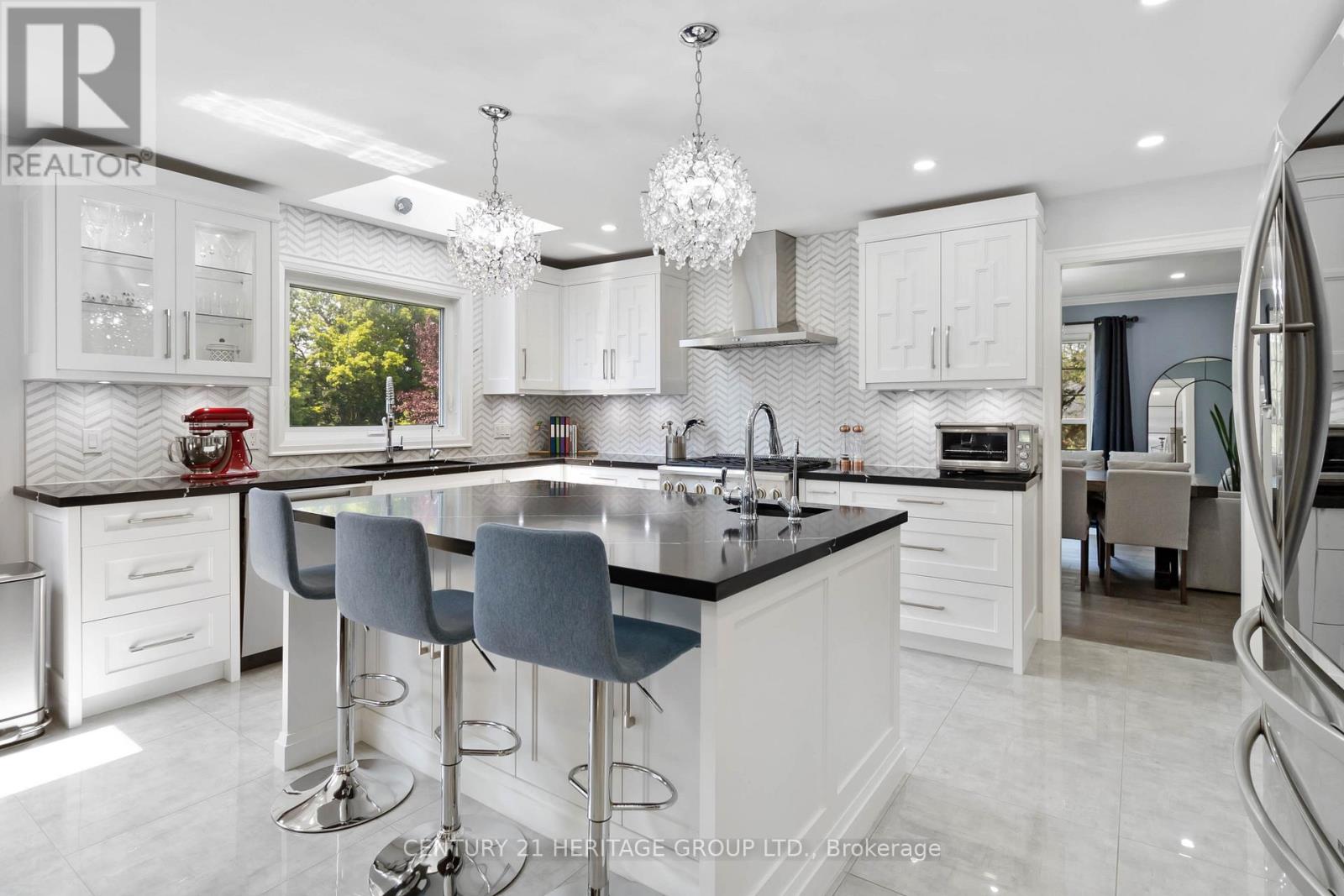 151 Wheelihan Way, Milton (Campbellville), Ontario  L0P 0A1 - Photo 10 - W12408533