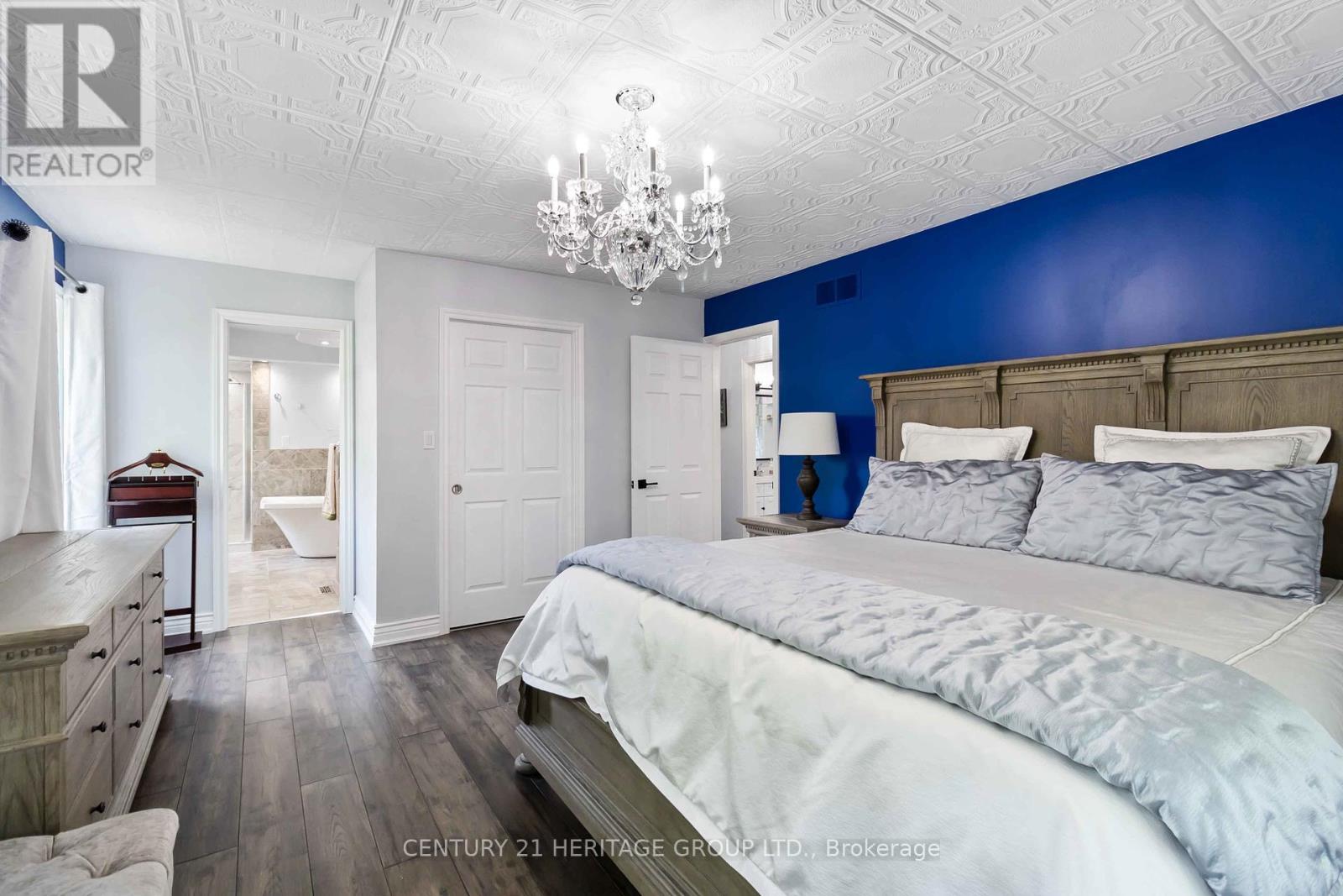 151 Wheelihan Way, Milton (Campbellville), Ontario  L0P 0A1 - Photo 25 - W12408533