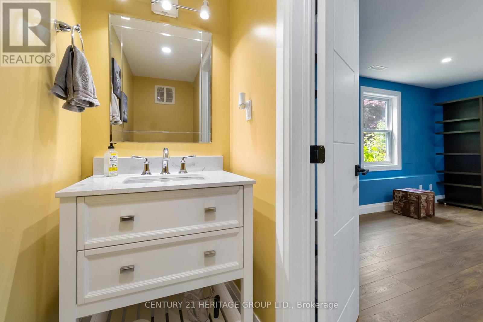 151 Wheelihan Way, Milton (Campbellville), Ontario  L0P 0A1 - Photo 29 - W12408533