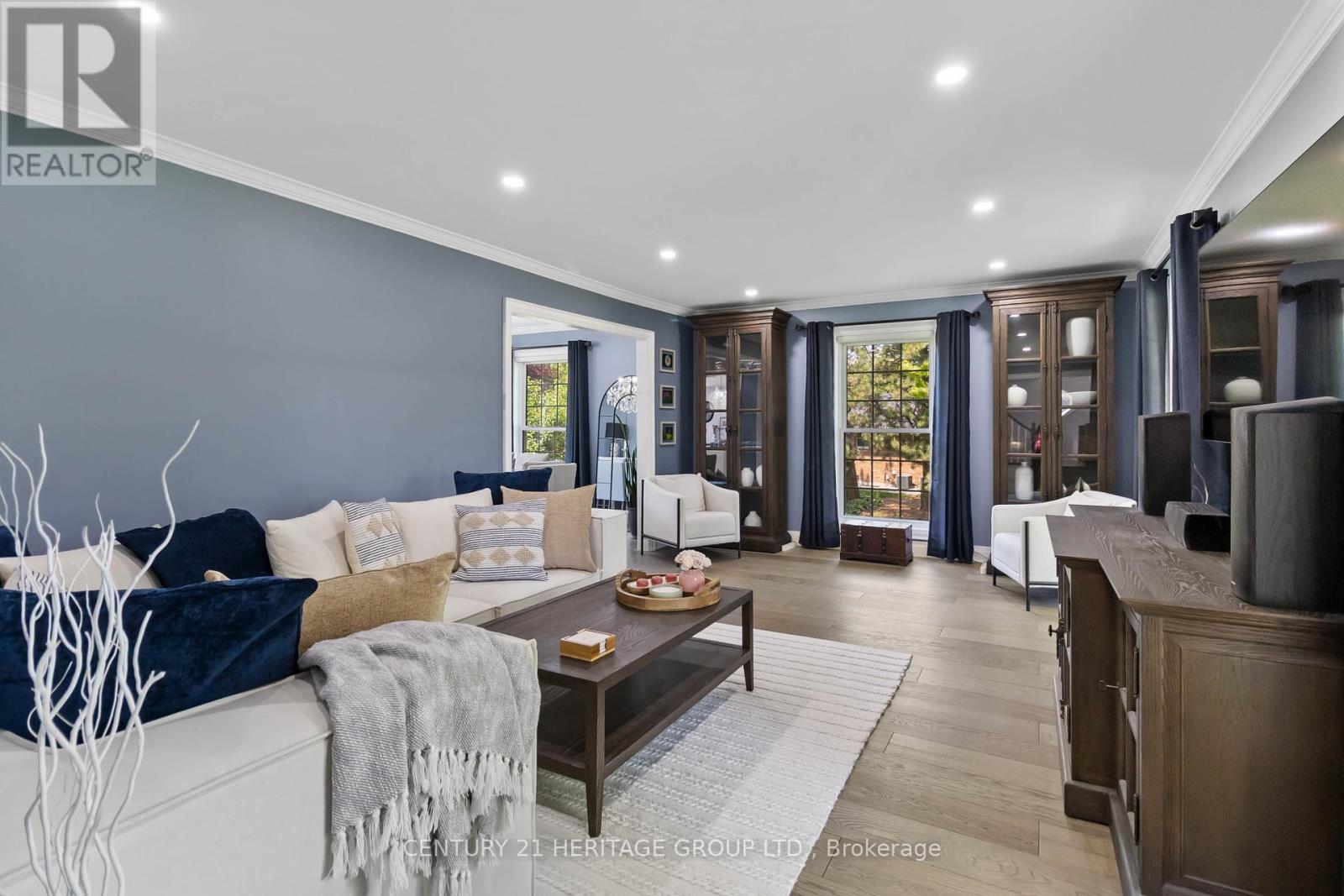 151 Wheelihan Way, Milton (Campbellville), Ontario  L0P 0A1 - Photo 4 - W12408533