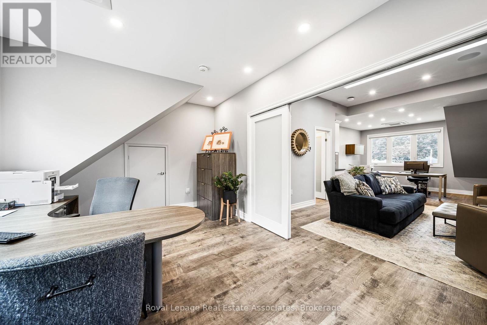 96 Delrex Boulevard, Halton Hills (Georgetown), Ontario  L7G 3X9 - Photo 33 - W12412372