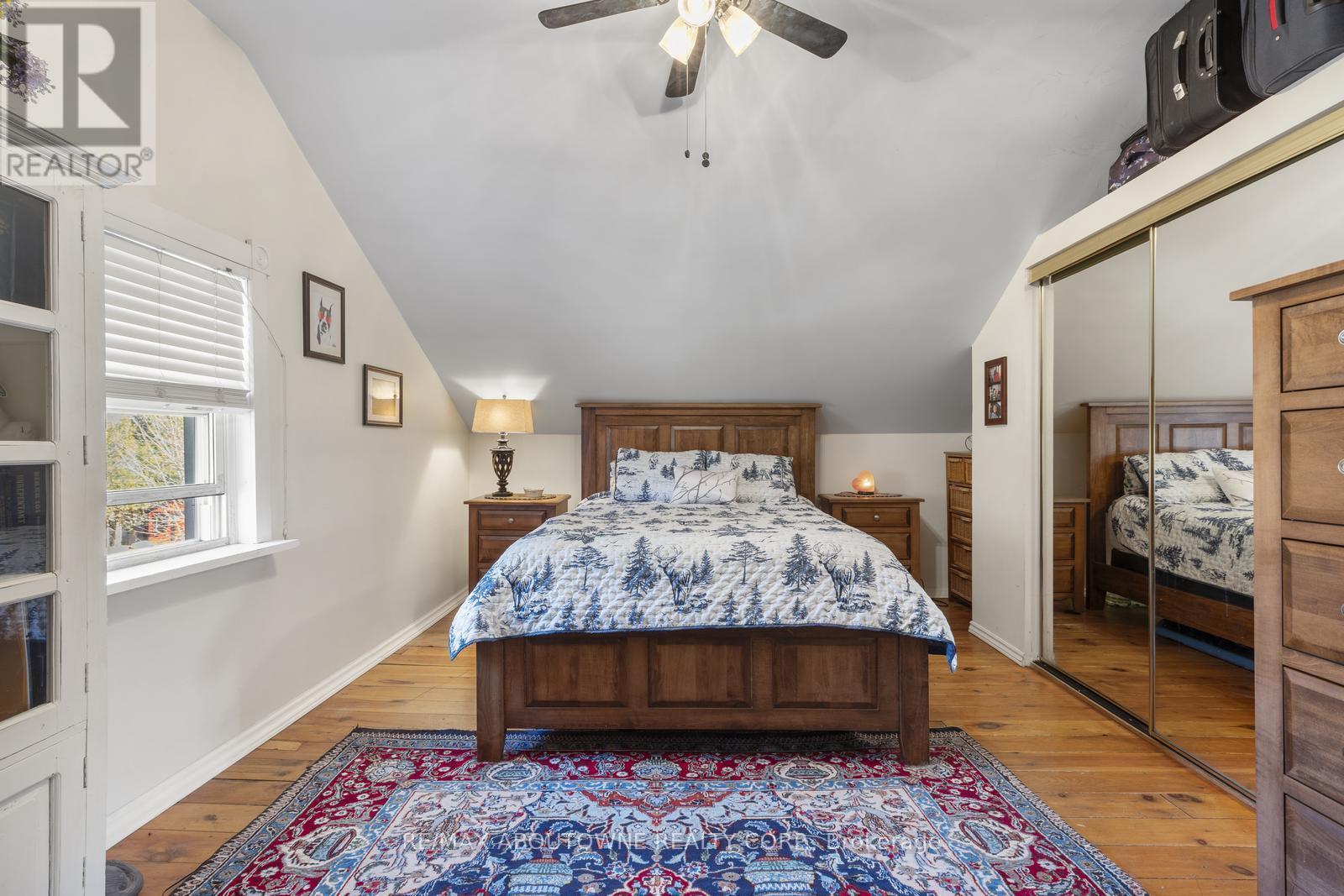 11011 Guelph Line, Milton (Brookville/haltonville), Ontario  L0P 1B0 - Photo 15 - W12419781