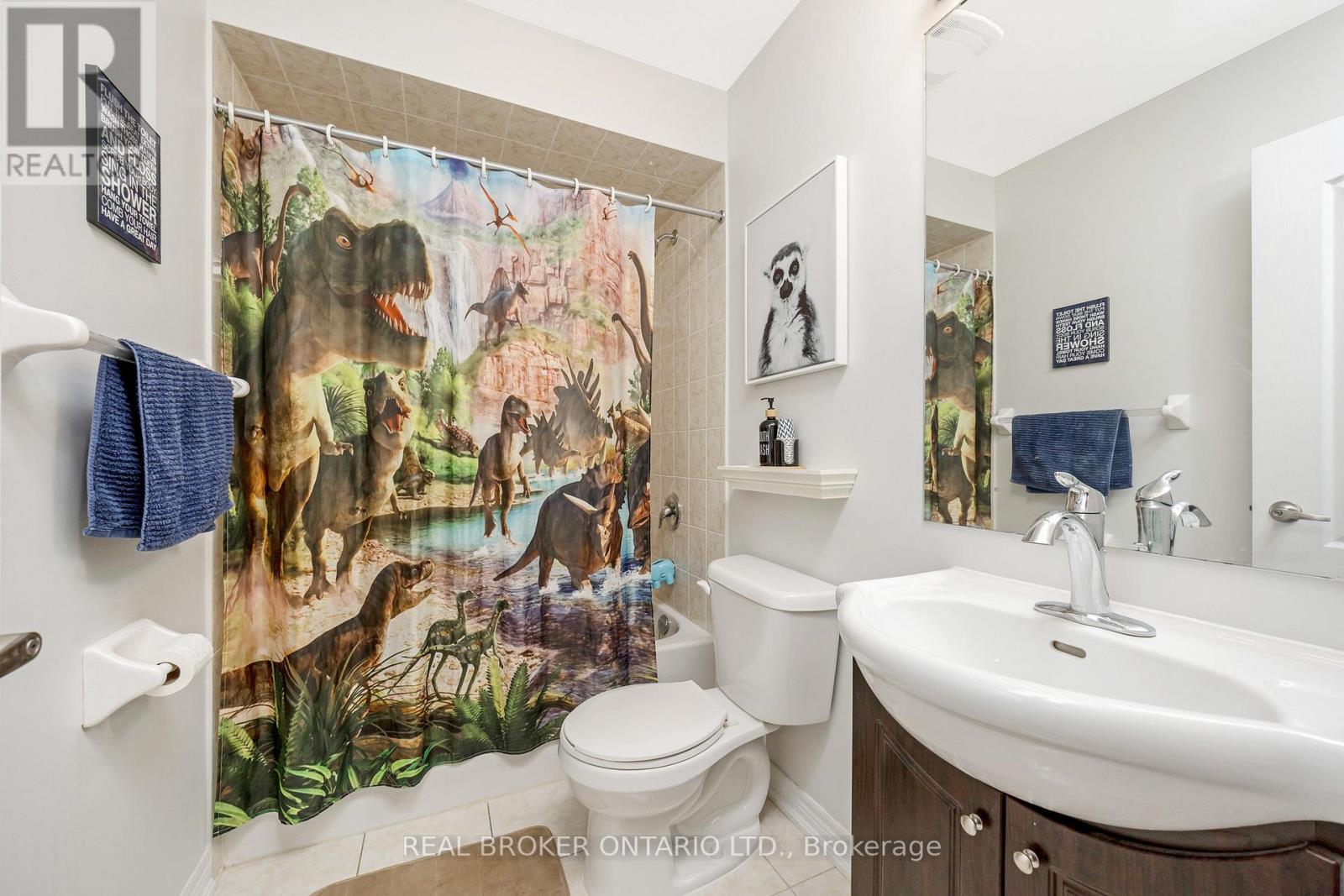 41 Diamond Leaf Lane, Halton Hills (Georgetown), Ontario  L7G 0G7 - Photo 26 - W12421557