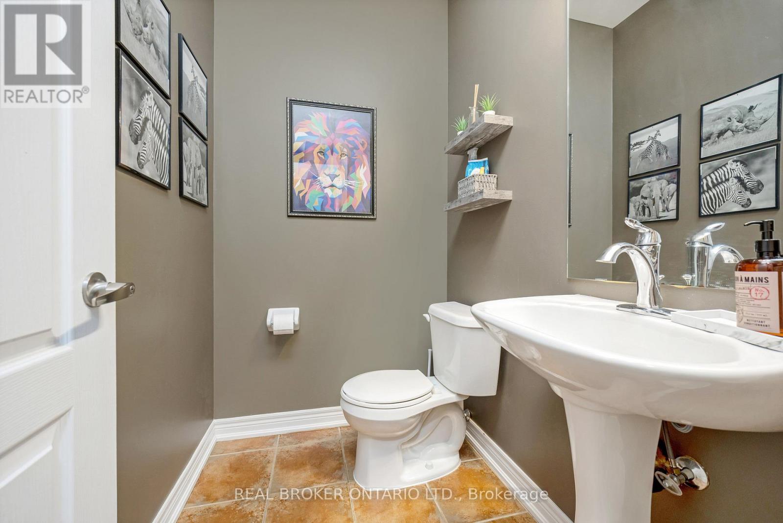 41 Diamond Leaf Lane, Halton Hills (Georgetown), Ontario  L7G 0G7 - Photo 27 - W12421557