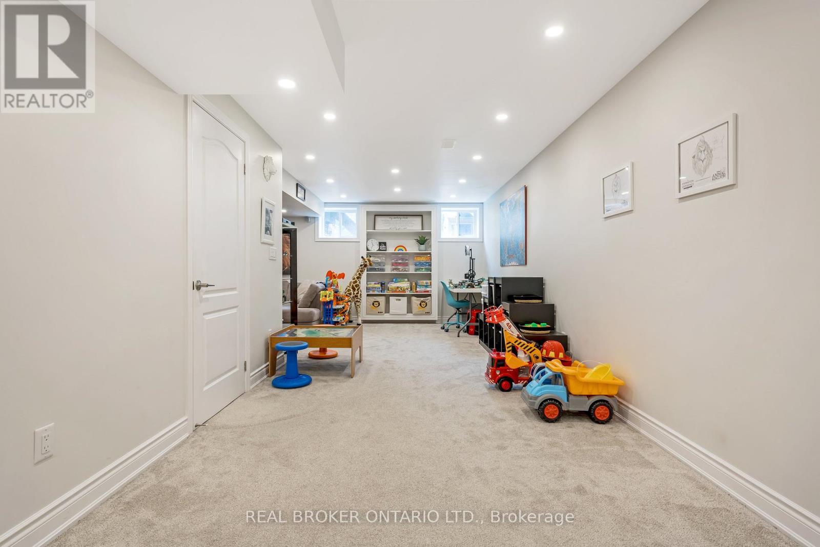 41 Diamond Leaf Lane, Halton Hills (Georgetown), Ontario  L7G 0G7 - Photo 29 - W12421557