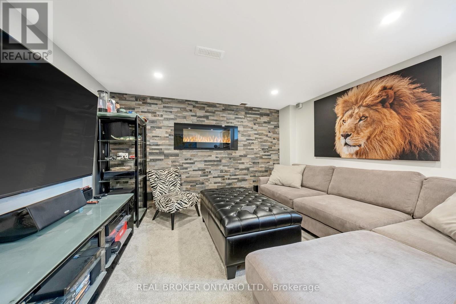 41 Diamond Leaf Lane, Halton Hills (Georgetown), Ontario  L7G 0G7 - Photo 32 - W12421557